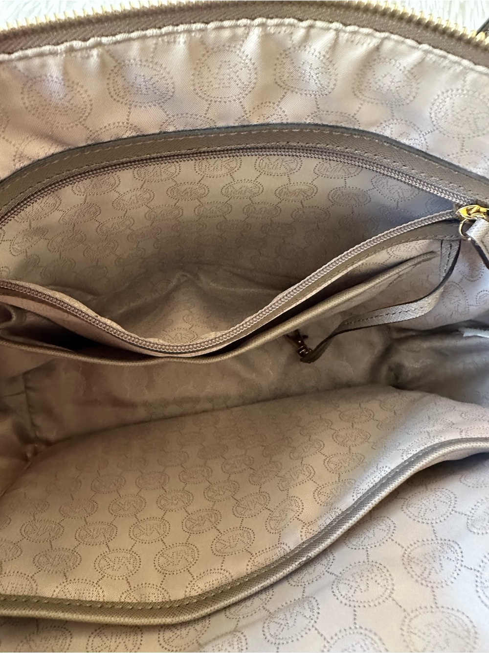 Michael Kors Jet Set Travel Large Taupe Saffiano Leather Tote Bag Gold Hardware - Picture 10 of 15